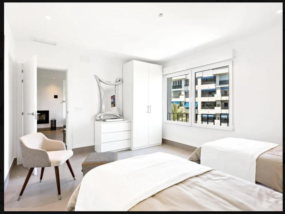 Puerto Banus Luxury Apartment Located In Harbor Марбелья Экстерьер фото